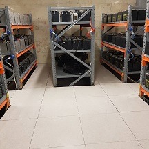 خدمات نصب باتری یو پی اس صنعتی: کیفیت، تخصص و اطمینان