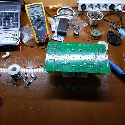 نحوه تست سلامت UPS: آموزش کامل بررسی عملکرد دستگاه